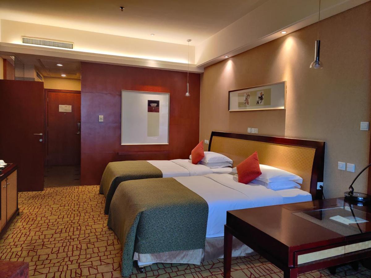 Empark Grand Hotel Kunming Eksteriør bilde