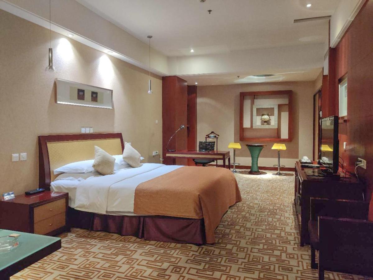 Empark Grand Hotel Kunming Eksteriør bilde